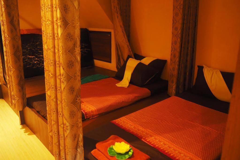 بيت شباب هيب Patong المظهر الخارجي الصورة